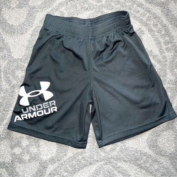 Under Armour Other - Under Armour Boy’s Gray Shorts